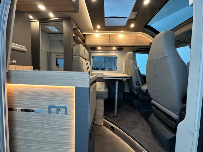 Malibu Van Comfort 640 LE Charming GT Skyview foto: 3