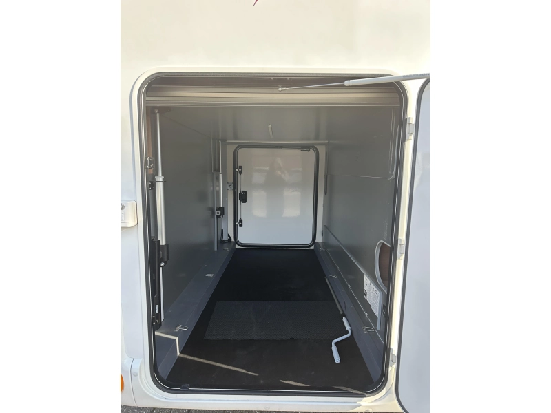 Rapido M 96 Mercedes HPC Lithium TV  foto: 18
