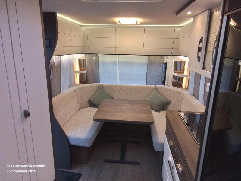 Hobby Excellent Edition 460 UFE model 2026  foto: 11