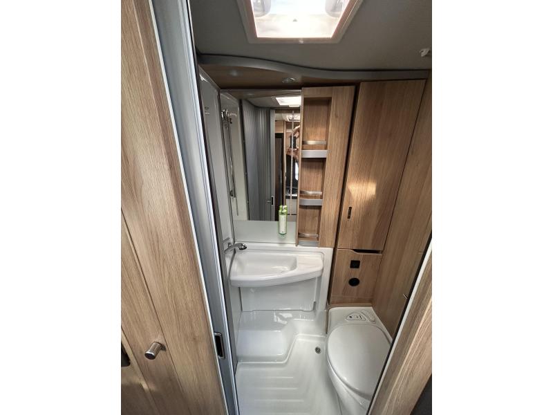 Knaus Sky TI 650 MEG Ex-alquiler foto: 12