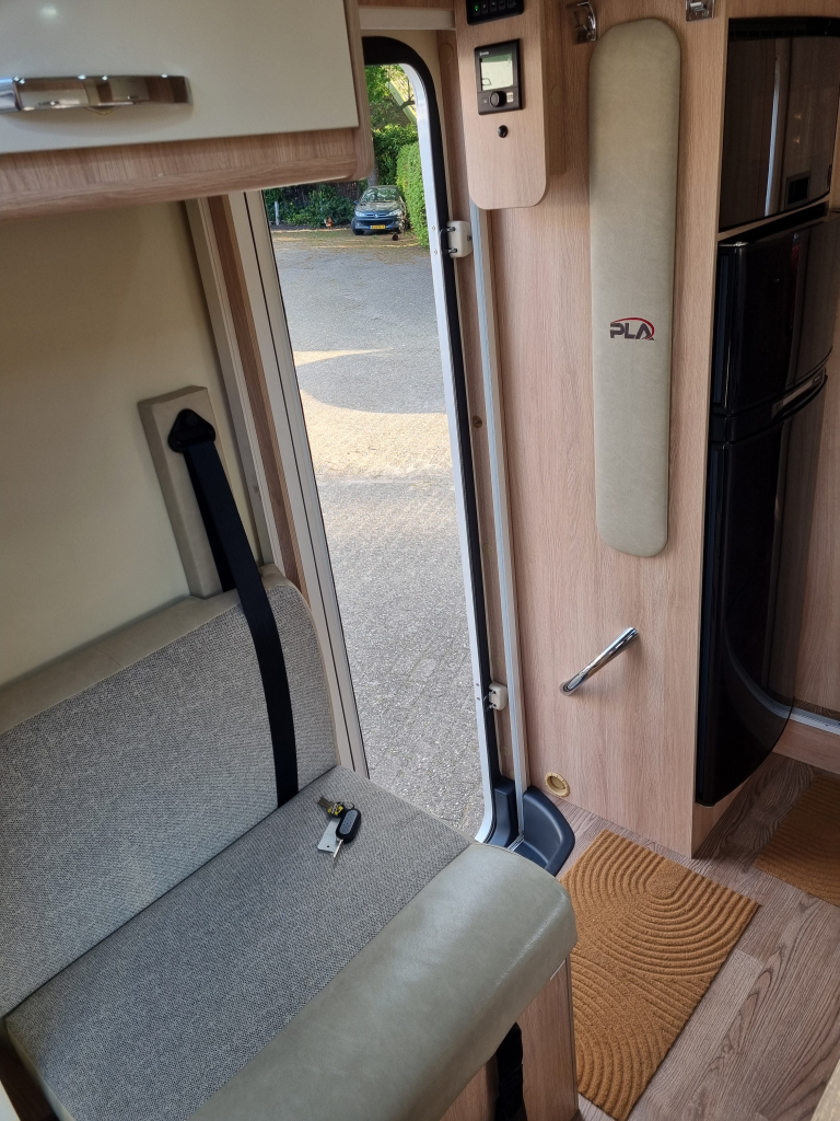 PLA Happy 397 Automatik Queensbett HPC Nivelliersystem 4.4 t Foto: 16