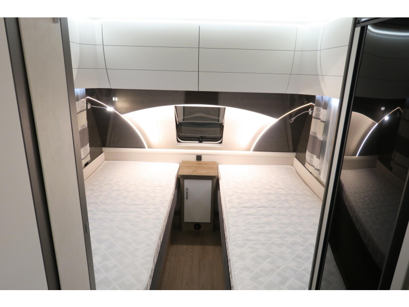 Hobby Excellent Edition 495 UL VOLAUT.MOVER+VOORTENT  foto: 6