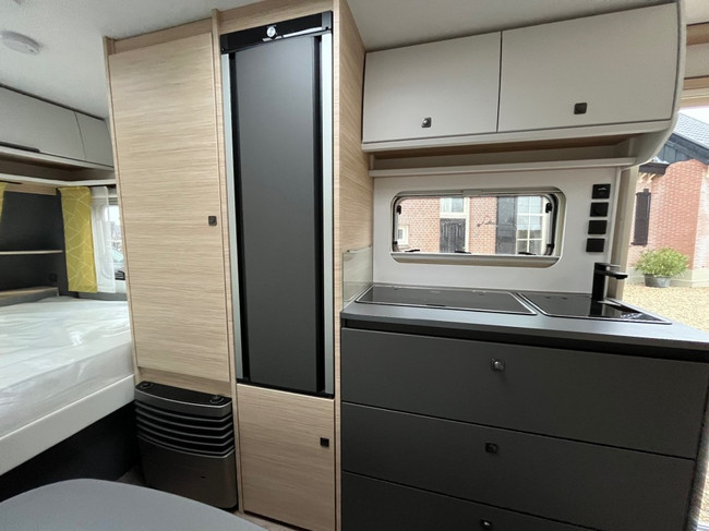 Fendt Apero 495 Skm Etagenbett, Mover, Neuwertig!! Foto: 11