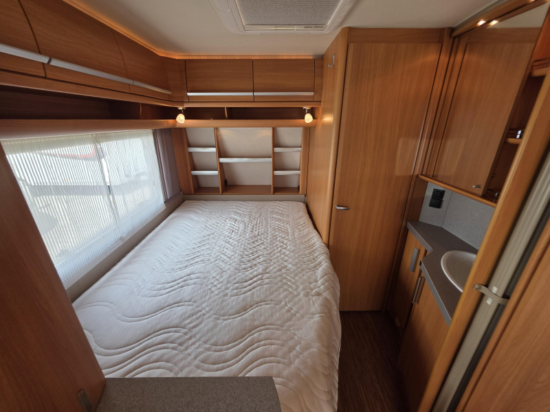 Fendt Saphir 495 SFB 2010 French bed Round seating tent photo: 6