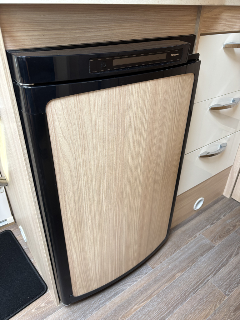 Bürstner Travel Van T590 DWARSBED+RONDZIT EURO 6 ZONNEPANEEL foto: 6