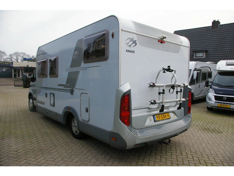Knaus Sport Silver Line 650 TI Dwarsbed, XXL Garage.  foto: 3