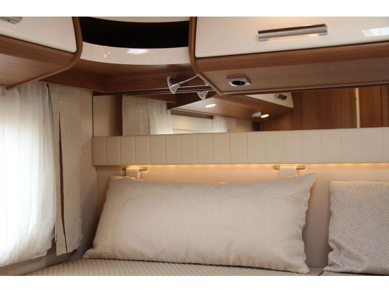 Carthago C-Tourer I 149 LE Single beds Pull-down bed photo: 64