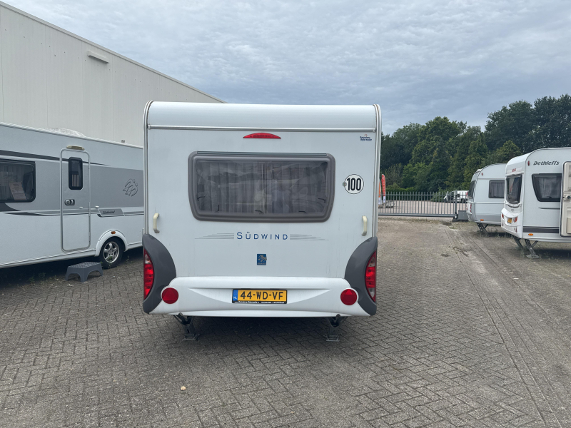 Knaus Sudwind 450 FU photo : 3