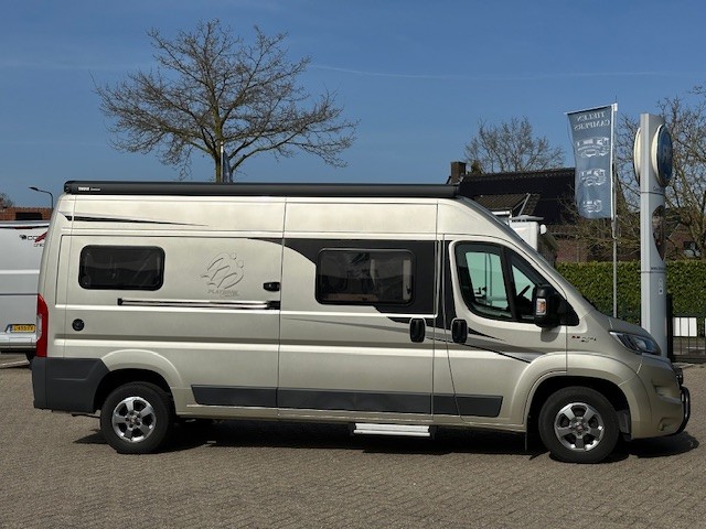 Knaus Südwind NL Premium Line 450FU