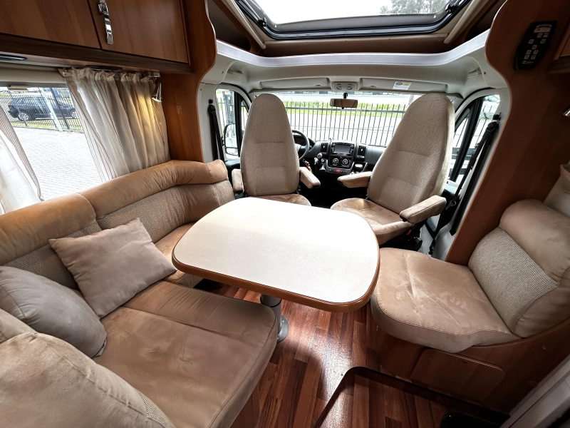 Hymer T 674 SL Enkele-bedden/2014/Euro-5  foto: 9