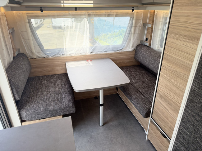 Dethleffs Nomad 460 EL photo : 5