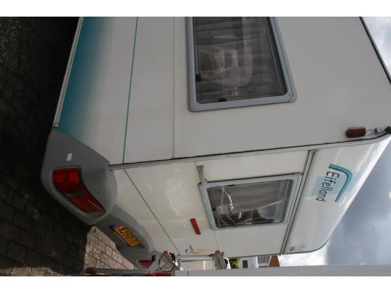 Eifelland Holiday Special 420 