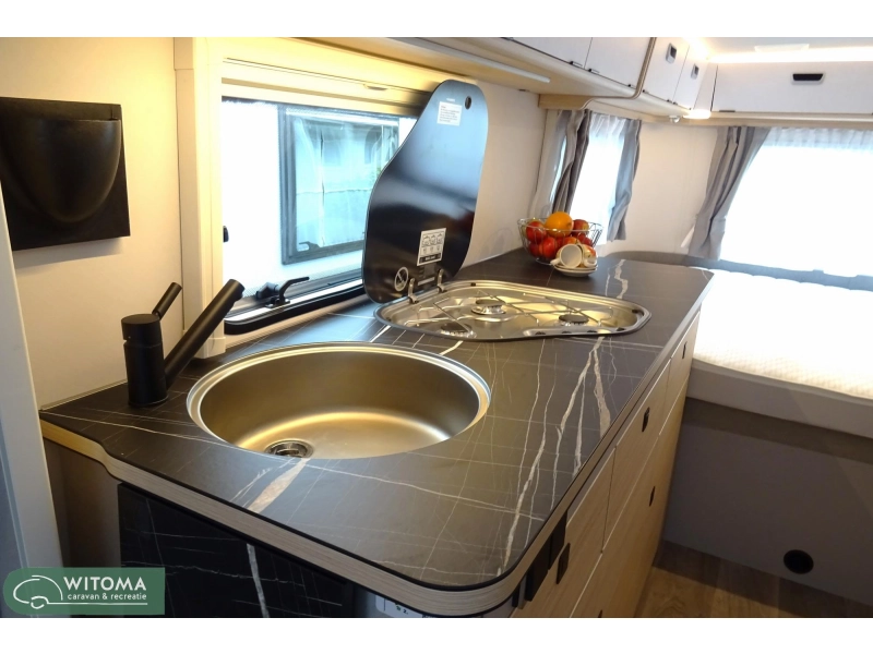 Eriba Touring 630 Nu met gratis mover  foto: 9