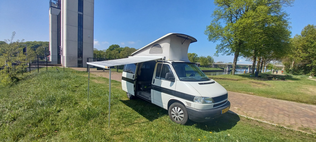 VOLKSWAGEN Westfalia Camper photo: 0