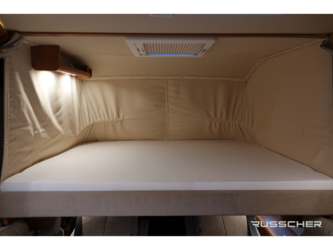 Carthago CHIC C-LINE i 4.9 5 persoons 150Pk | Lengte bedden | Dakairco foto: 19