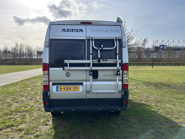Adria TWIN ACTIVE 540 2.3 131 PK Fiat Ducato Buscamper Origineel Nederlandse Camper! foto: 6