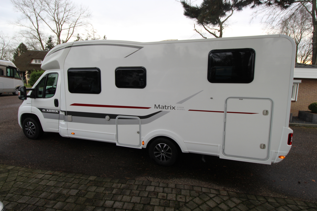 Adria Martix Axess M670 SL foto: 1