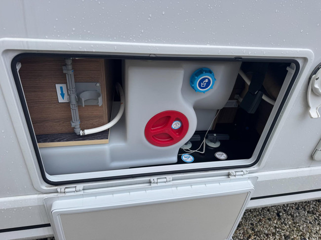 Knaus van ti 650 MEG 2024 Lengte bedden 7.220 KM nieuwstaat foto: 21