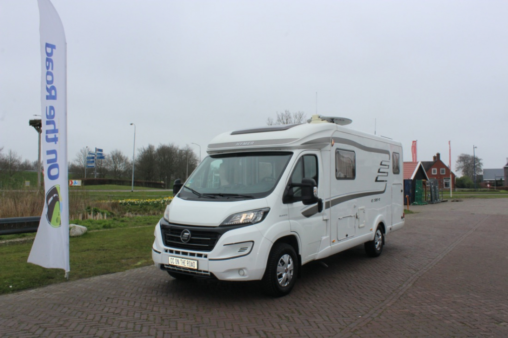 HYMER Camperverkoopmakelaar busca autocaravanas en buen estado Marum (Groningen) foto: 1