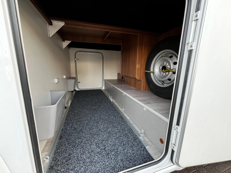 Pilote P 706 GJ Camper, 4 person photo: 14