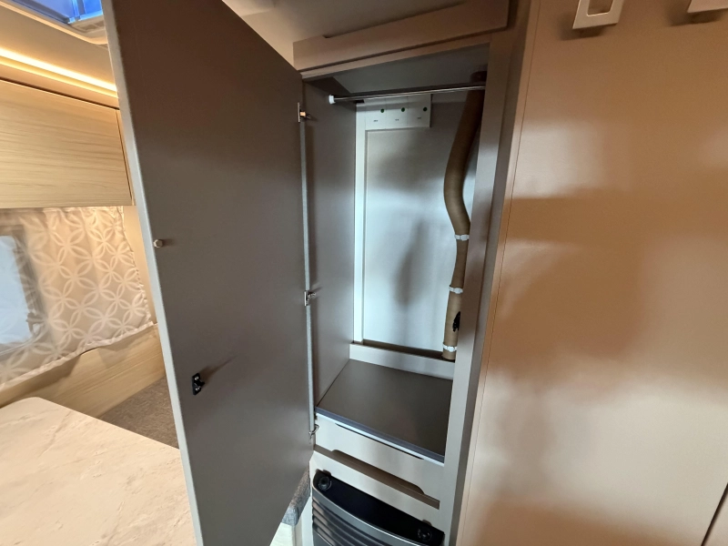 Weinsberg CaraCito 470 EU L&auml;ngsbetten - leichtgew. Foto: 15