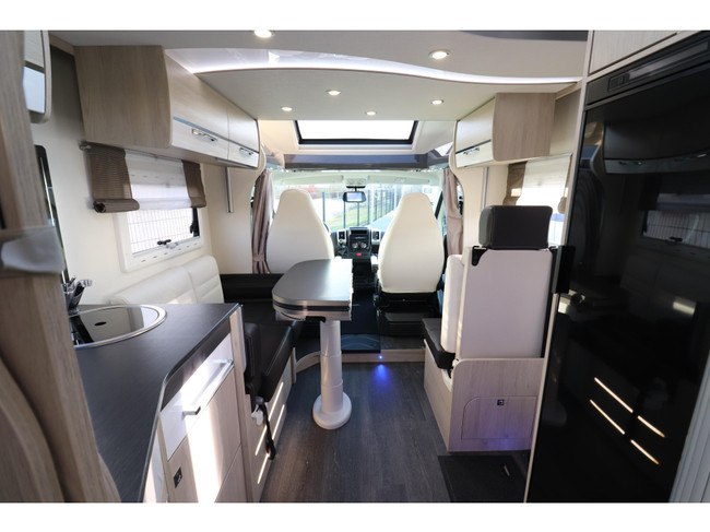 Chausson Titanium 738 XLB QUEENSBED + HEFBED foto: 10