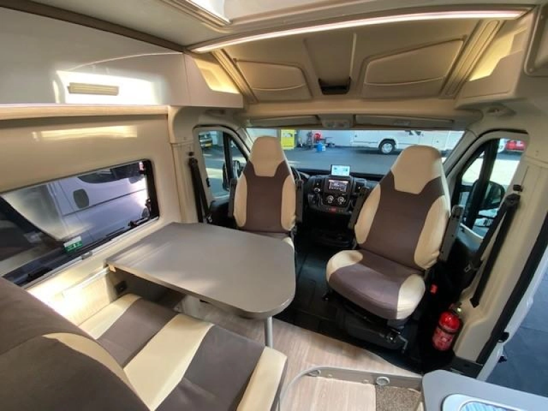 Chausson V697 VIP Automatic, Single beds! photo: 5