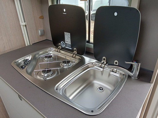 Bürstner Premio Plus 510 TK foto: 15