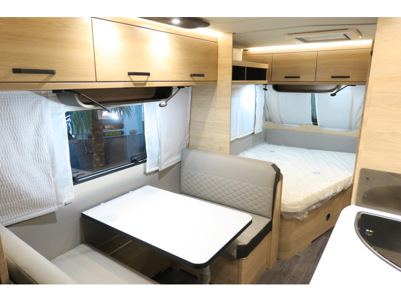 Weinsberg CaraOne 500 FDK STAPELBED+GARAGE 1700 KG 