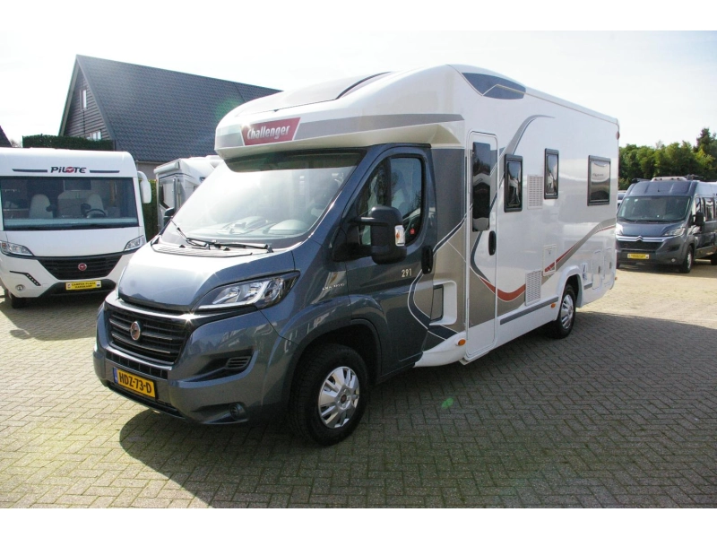 Challenger Mageo 291 Cruise Edition Top-Layout, 2x Hubbett. Foto: 2