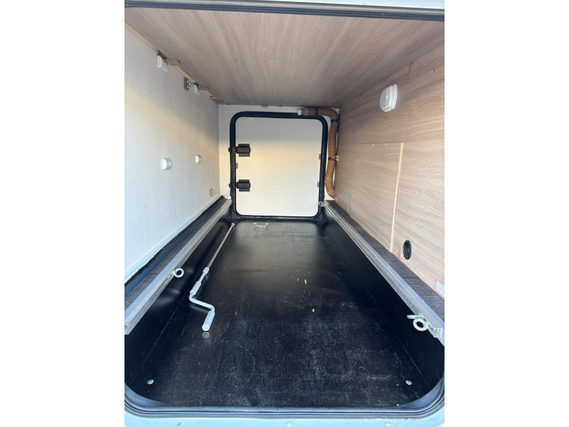 Laika Kosmo 212 sistema de nivelaci&oacute;n cama queen 7m foto: 29