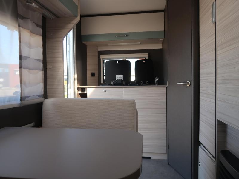 Dethleffs C'Joy 420 QSH MET VENTURA VOORTENT  foto: 20