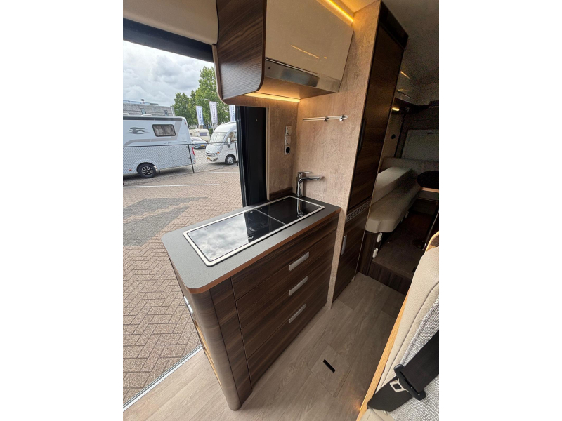 Laika Ecovip 645 unieke bus bomvol opties  foto: 11