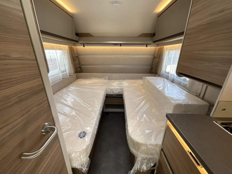 Dethleffs Nomad 460 EL MOVER-LUIFEL-NIEUW MODEL foto: 11