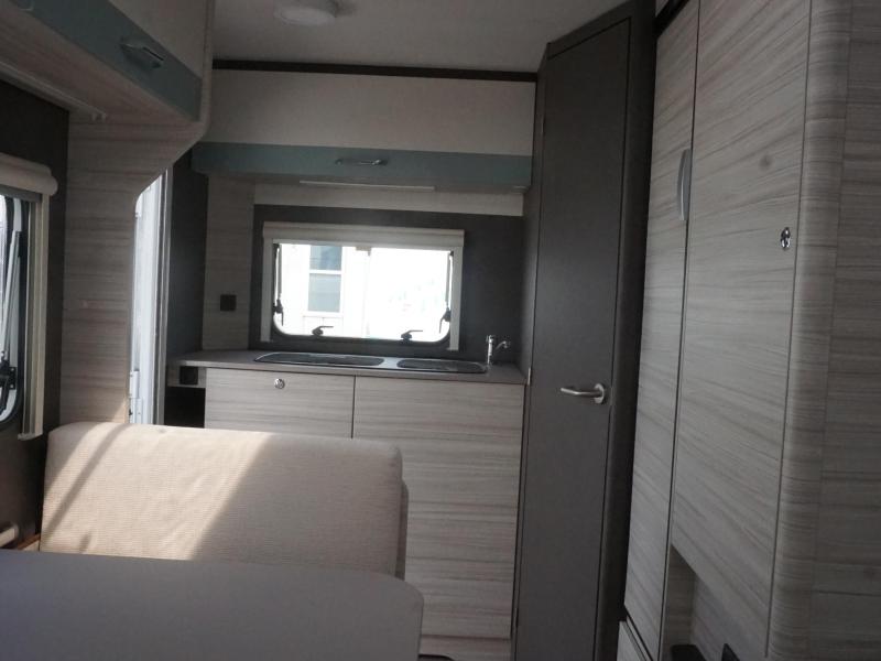 Dethleffs C'Joy 420 QSH Mover/Dakluifel/Voortent  foto: 8