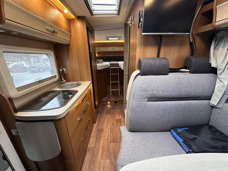 Knaus Platinum Selection 650 MEG Lengtebedden Integraal  foto: 4