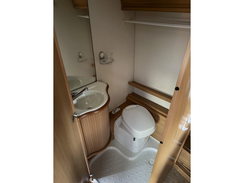 Avento Avance Esclusivo 395 TLH  foto: 12