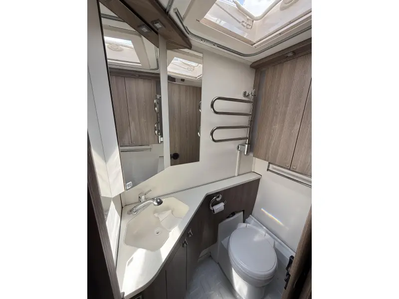 Kabe Royal 520 XL Model 2017 | 230 breed  foto: 9