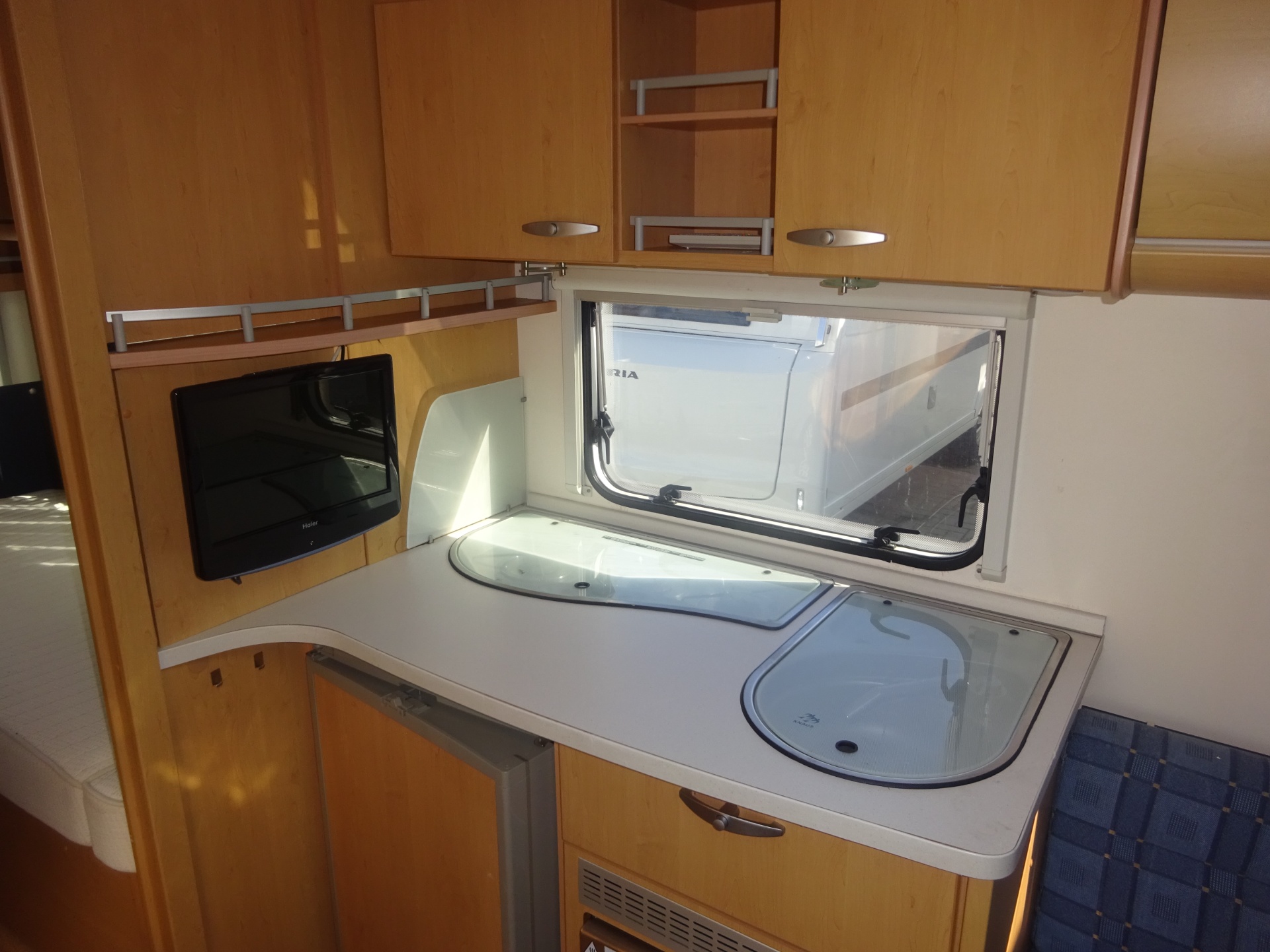 Knaus Sudwind 580 Ul Enkele Bedden #Grote Badkamer# foto: 14