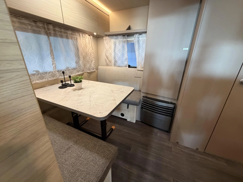 Weinsberg CaraCito 470 EU L&auml;ngsbetten - leichtgew. Foto: 8