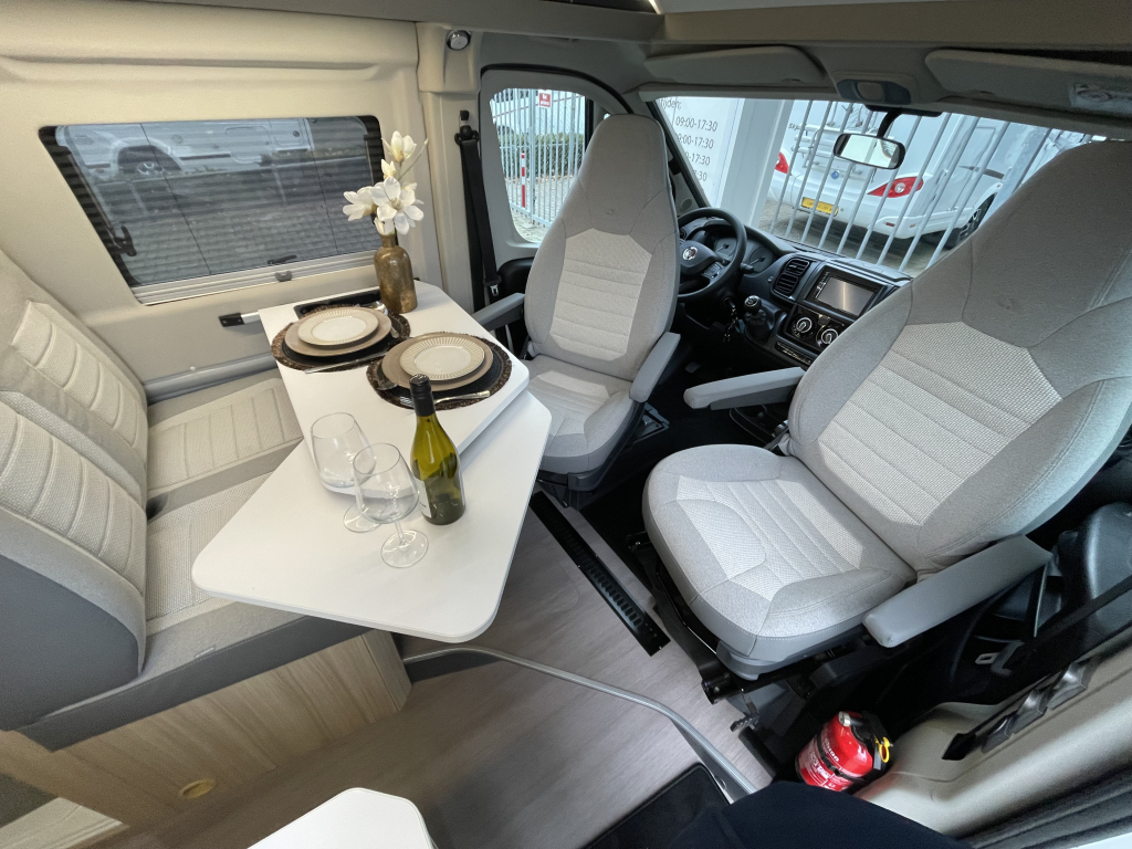 Adria Twin Plus 640 SLB ENKELE BEDDEN CAMERA CRUISE CONTROL foto: 1
