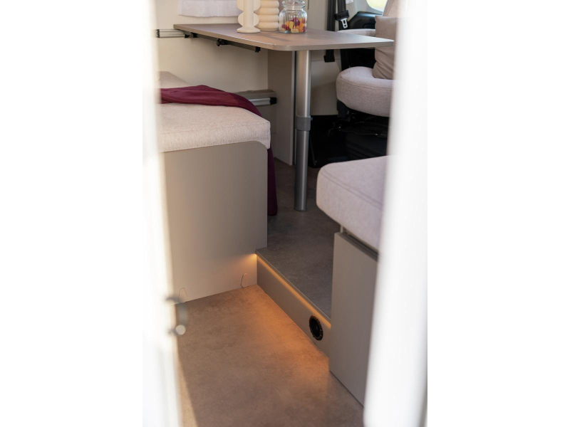 LMC Tracer v 670 compact automaat  foto: 16