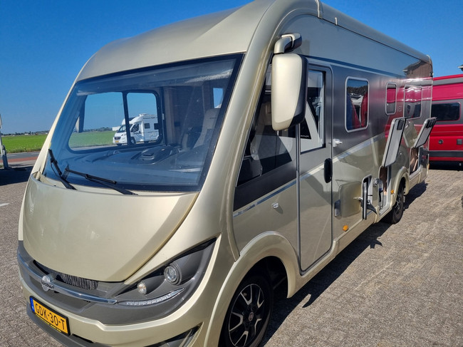 B&uuml;rstner Ixeo I720 Champagne Fiat foto: 4