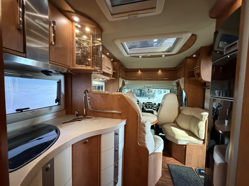 Carthago Chic C-Line I 5.0 QB queensbed 5.0 180pk  foto: 9