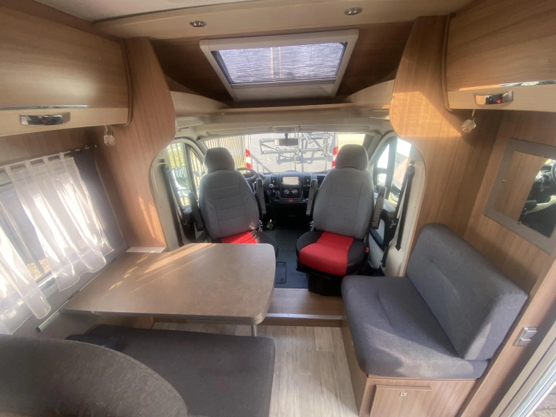 Pilote Aventura P 730 mit Queensize-Bett UND LUXUS Foto: 21