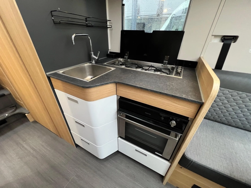 Adria Coral 670 DL LEVEL/AIRCO 2X/LPG INST.  foto: 5