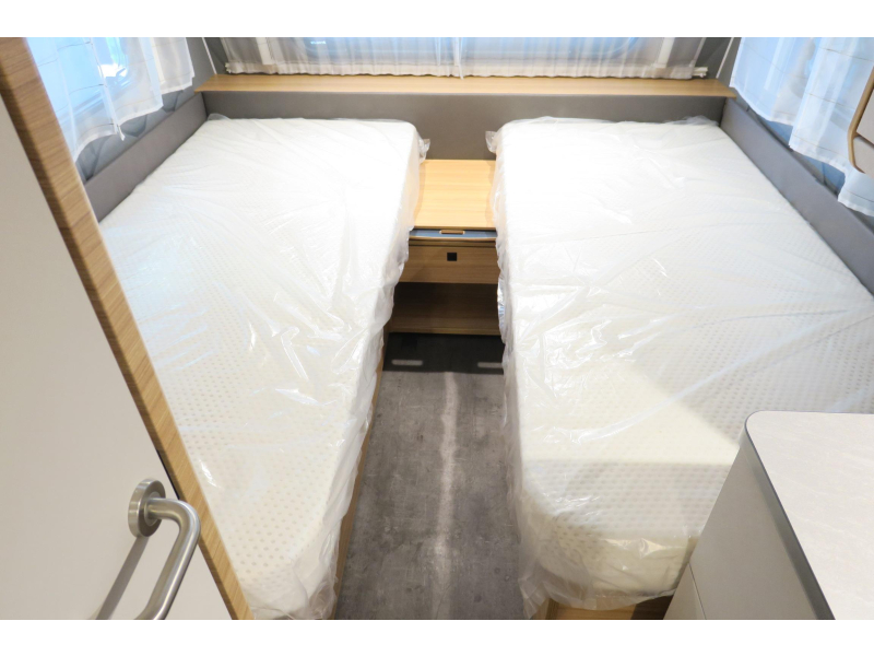 Dethleffs Summer Edition 460 EL AIRCO+VLOERVERWARMING photo: 4