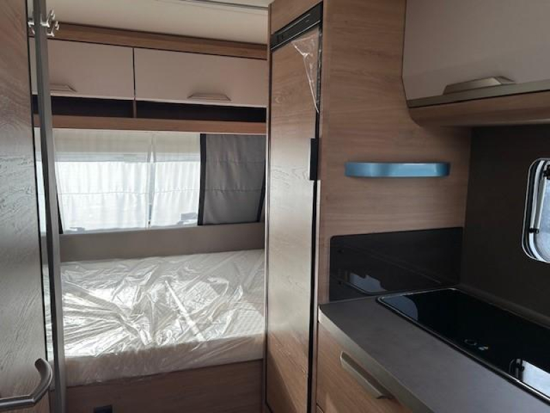 Knaus Sudwind Black Selection 420 QD Foto: 9