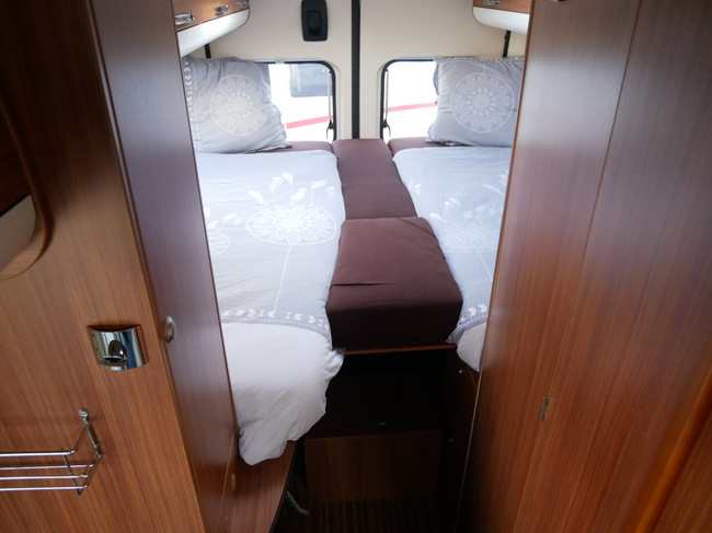 Adria Twin 640 SL, Lengtebedden, Maxi Chasis, Construct slot foto: 18