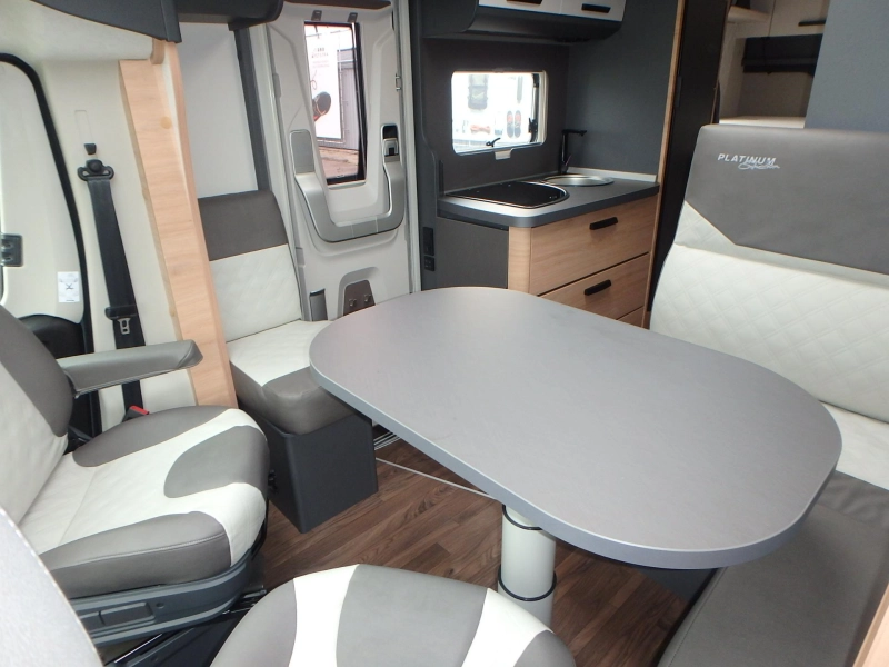 Knaus L!ve Ti 650 MEG Oferta Alquiler de autocaravanas foto: 9